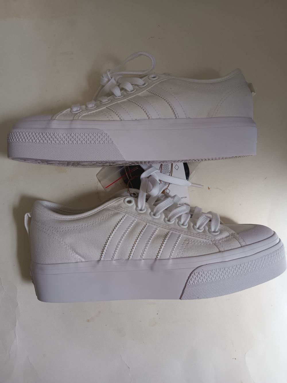 ADIDAS NIZZA PLATFORM SHOES, Cloud White US 10, NEW